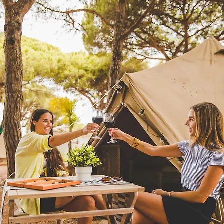 Taiga Conil 营地 *